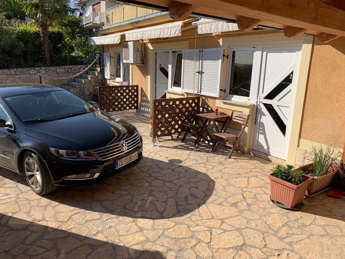 Apartmani Noelle Novi Vinodolski Exteriör bild