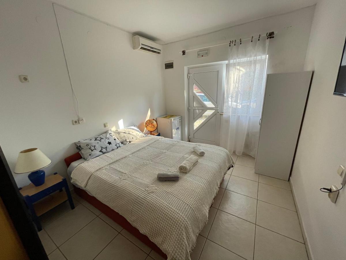 Apartmani Noelle Novi Vinodolski Exteriör bild