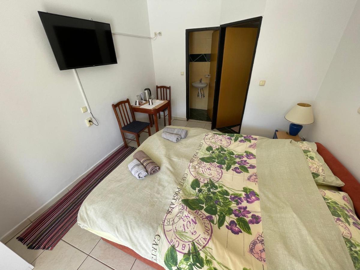 Apartmani Noelle Novi Vinodolski Exteriör bild