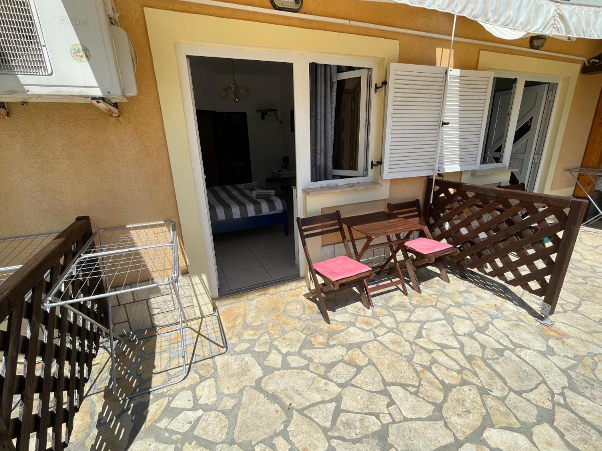 Apartmani Noelle Novi Vinodolski Exteriör bild