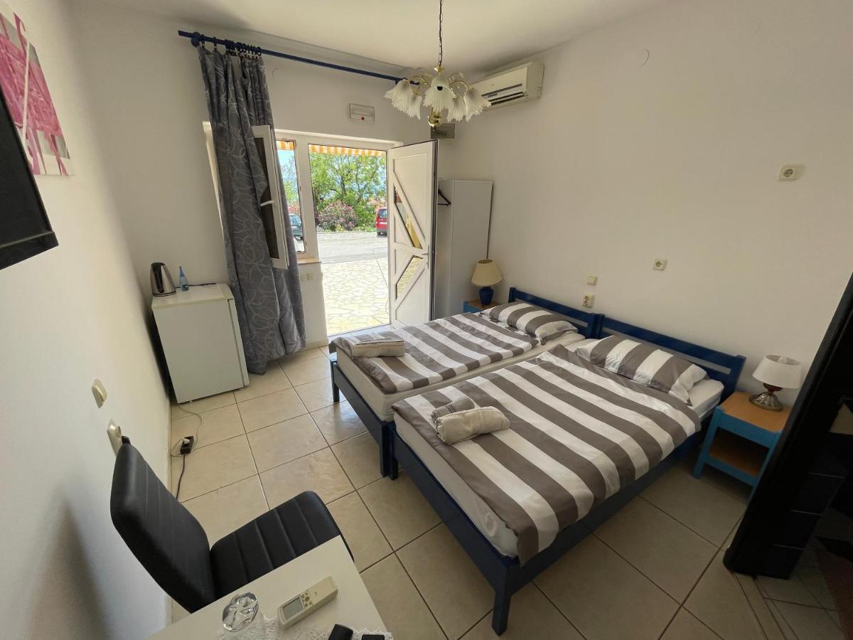 Apartmani Noelle Novi Vinodolski Exteriör bild